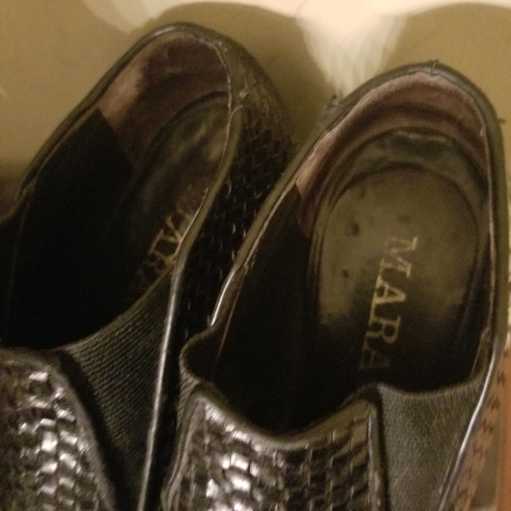 Shoes - Picture 3 of 4